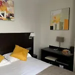 Le Beaugency Hotel 3*