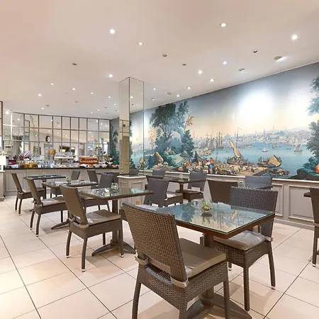 Le Beaugency Hotel