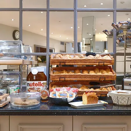 Le Beaugency Hotel