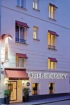 Le Beaugency Отель 3*